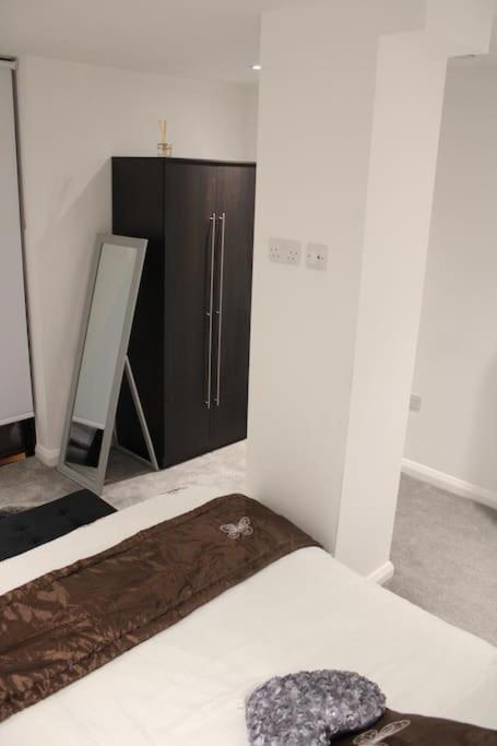 Amazing Luxury One Bedroom Apartment In The Heart Of Preston 프레스턴 외부 사진